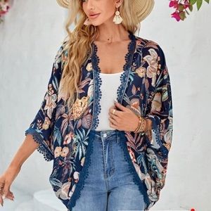 Tropical Print Contrast Lace Batwing Sleeve Kimono